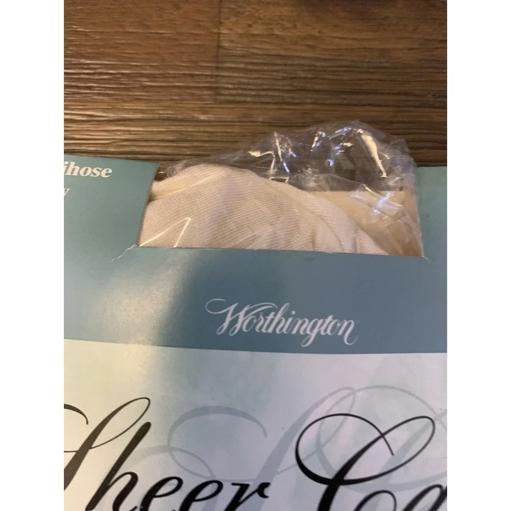Worthington Bone Sheer Caress Pantyhose Average Size Control Panty Silky Sheer
